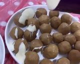 صورة لخطوة 3 من وصفة حلى كرات المالتيزر سهل وسريع