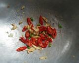Foto langkah ke 2 dari resep Tumis Labu Siam (Bumbu Iris).