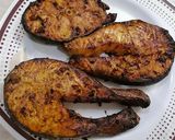 صورة لخطوة 2 من وصفة تتبيله سمك السلمون في قلايه الهوائيه وطعم لذيذ جداً 😋😋🐟🐟