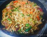 हाक्का नूडल्स (hakka noodles recipe in marathi) रेसिपी स्टेप 6 फोटो