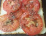 A picture of step 2 of Tometo chees sandwich.