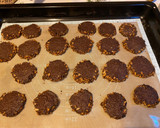 Foto del paso 9 de la receta: Galletitas de chocolate y café con frutos secos