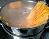 Une image de l'étape 3 de Pâtes sauce crémeuse aux poivrons et chèvre.