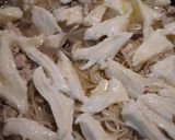 A picture of step 8 of Nut and Chicken Spaghetti.