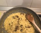 รูปขั้นตอนการทำที่ 6 ของ Risotto กับเห็ด