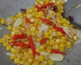 Foto langkah ke 2 dari resep Tumis Jamur Jagung.