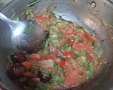 பீர்க்கங்காய் தக்காளி சட்னி (Peerkangaai Thakaali Chutney recipe in tamil) ரெசிபி ஸ்டேப் 2 புகைப்படம்