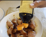 Foto del paso 2 de la receta: Wok de pavo (o como aprovechar el arroz blanco sobrante)