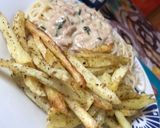 Foto del paso 6 de la receta: Fideos con salsa de atún y papas con orégano