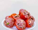 Hình bước làm 1 của món Cà Chua nhồi Thịt Băm  🍅 🍚