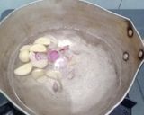 Foto langkah ke 2 dari resep Sayur Bening Daun Katuk.