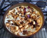 Une image de l'étape 5 de Gâteau léger aux pommes et prunes du jardin.