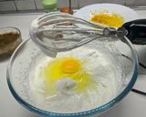 Foto del passaggio 3 della ricetta Cassola ebraica romanesca - dolce di ricotta senza farina