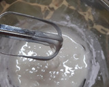 Foto del paso 2 de la receta: Glasé para budín o pan dulce