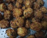 A picture of step 3 of Mix veg pakoda.