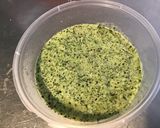 Une image de l'étape 5 de Courgettes en sauce verte, vin blanc et ail des ours.