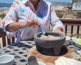 Foto del paso 2 de la receta: Molcajete de Camarones y callos de hacha