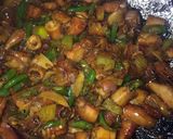 Foto langkah ke 4 dari resep Cumi asin tumis asam pedas.