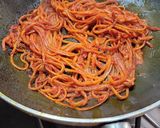 Foto del passaggio 4 della ricetta Spaghetti all'assassina