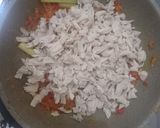 Foto langkah ke 5 dari resep Ayam Suwir Bumbu Bali.