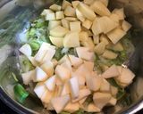 Póréhagyma-krémleves recept fázis 1 fotója