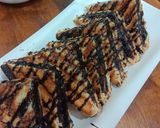 A picture of step 3 of Chocolate sandwich.