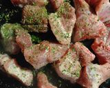 Foto del paso 2 de la receta: Arroz con conejo, costillas y setas