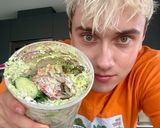 Foto del paso 5 de la receta: TikTok Trending: Ensalada de Salmón, Aguacate & Pepino 🥗✨// Salmon, Avocado & Cucumber Salad