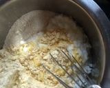 A picture of step 1 of Round besan dhokla.