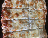 A picture of step 2 of Cheesy bread.