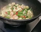 Foto langkah ke 6 dari resep Oseng buncis udang saos tiram.