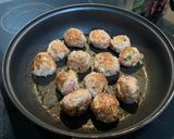 รูปขั้นตอนการทำที่ 2 ของ Spicy Pork/Meat Ball