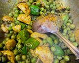A picture of step 4 of Matar mushroom curry.