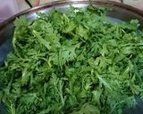 春菊煎蛋的食譜步驟1照片