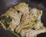 Foto langkah ke 5 dari resep Ayam Goreng Kemiri.