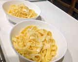 A picture of step 4 of Italian Fettuccine Alfredo.