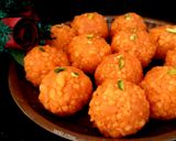 A picture of step 3 of Motichur ladoo.