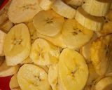 A picture of step 2 of Fried plantain.