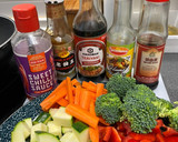 Foto del paso 1 de la receta: Tallarines de arroz (noodles) con verduras al wok y sésamo