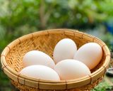 Hình bước làm 1 của món Trứng Vịt Luộc