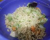 Foto langkah ke 4 dari resep Caymin (capcay mie instant).
