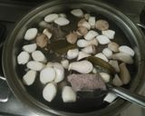 剝皮辣椒蒜頭鮑菇蛤蜊排骨湯【豆豆愛的料理】的食譜步驟3照片