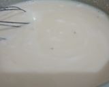 Foto langkah ke 2 dari resep Puding Stroberi dengan pewarna dari kulit buah naga.