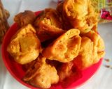 A picture of step 9 of Sindhi Pakoda.