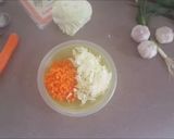 Foto langkah ke 4 dari resep Lumpia Komplit dengan Saus.