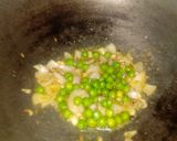 A picture of step 9 of Soya peas paratha.
