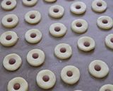 Foto langkah ke 3 dari resep Kue Semprit 3 bahan.