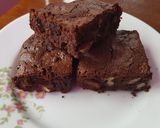 Foto langkah ke 2 dari resep Brownies Kurma walnut.