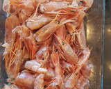 Foto del paso 1 de la receta: Pimientos rellenos de rape y gambas
