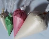 Foto langkah ke 5 dari resep Bolu Kukus Karakter (Strawberry).